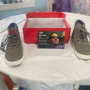 Bucketfeet shoes NWT